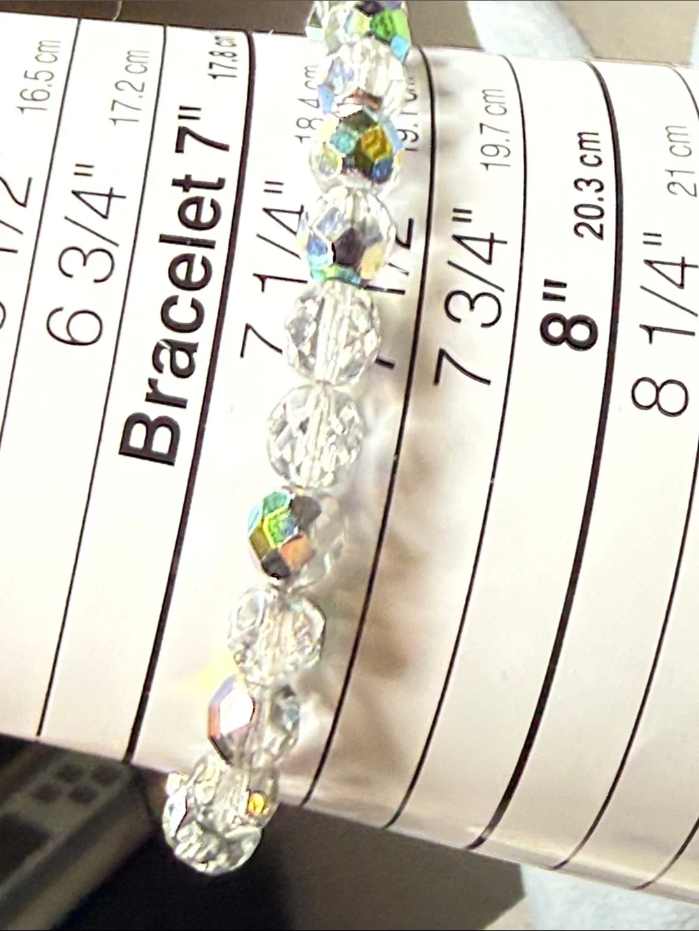Vintage faceted glass Bead Bracelet in Iridescent Clear carnival style pretty